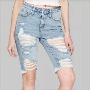 Wild Fable Jean Shorts Sz 4 Light Blue Denim Distressed Bermuda High-Rise Cotton